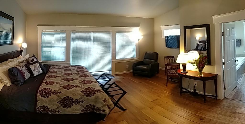 Friday Harbor Grand Bed & Breakfast 部屋 写真