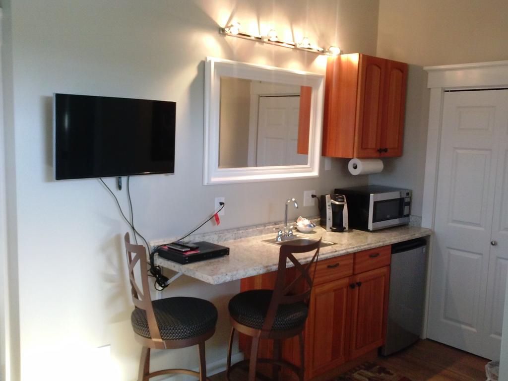 Friday Harbor Grand Bed & Breakfast エクステリア 写真