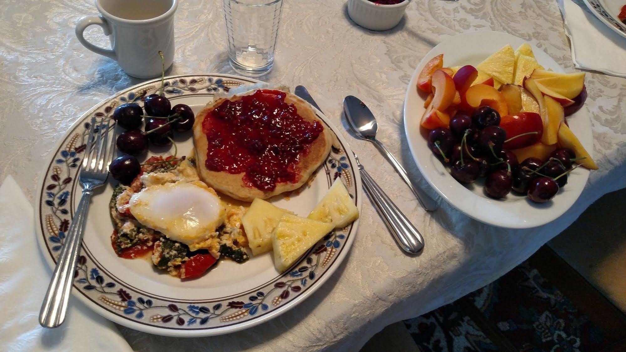 Friday Harbor Grand Bed & Breakfast エクステリア 写真
